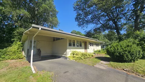 14 Hayes Rd, East Hampton, CT 06424