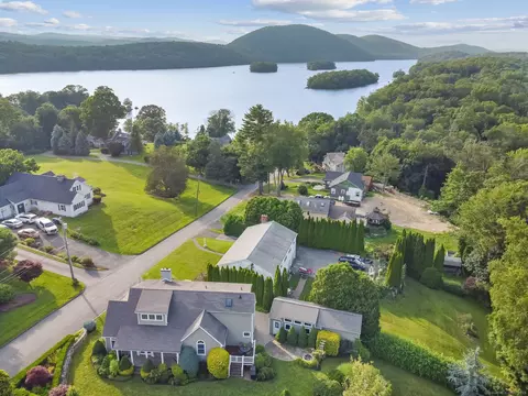 17 Candlewood Hts, New Milford, CT 06776