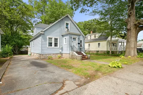 48 Godfrey St, Groton, CT 06340