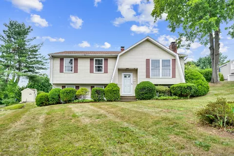 161 Cook Hill Rd, Wallingford, CT 06492