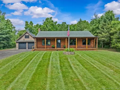166 Skeet Club Rd # R, Durham, CT 06422