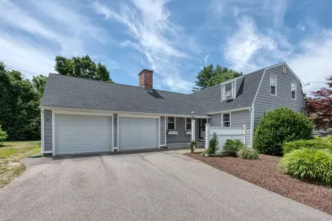 252 Overlook Rd, Glastonbury, CT 06033