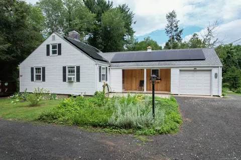 931 Chestnut Hill Rd, Glastonbury, CT 06073