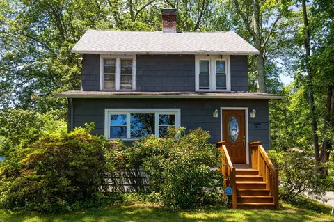 85 Eaton Ave, Meriden, CT 06451