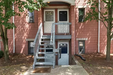 125 Olive St #D2, New Haven, CT 06511