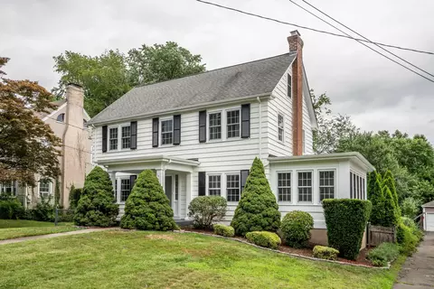 52 Arnoldale Rd, West Hartford, CT 06119