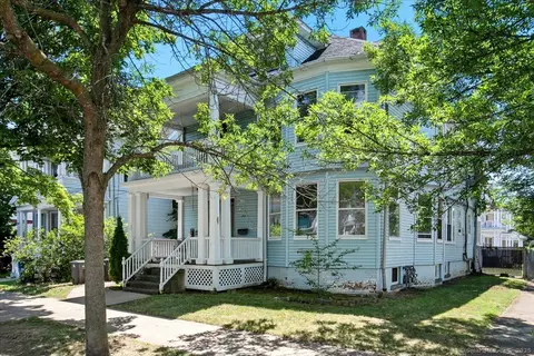 212 Maple St, New Haven, CT 06511