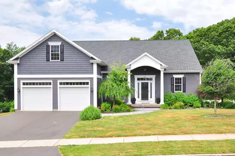 419 Briarwood Dr, Manchester, CT 06040