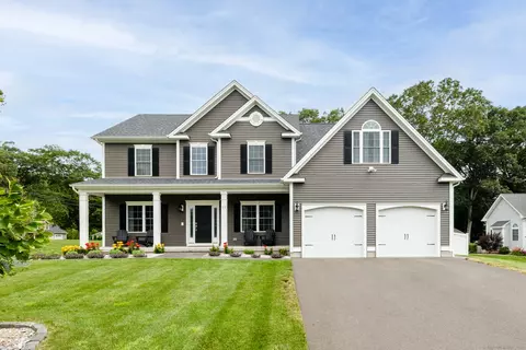 11 Mariani Dr, Southington, CT 06489