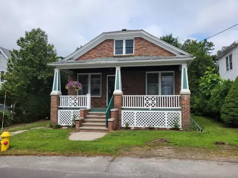 50 Tracy Ave, Waterbury, CT 06706