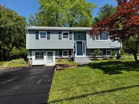 26 Nejako Dr, Middletown, CT 06457