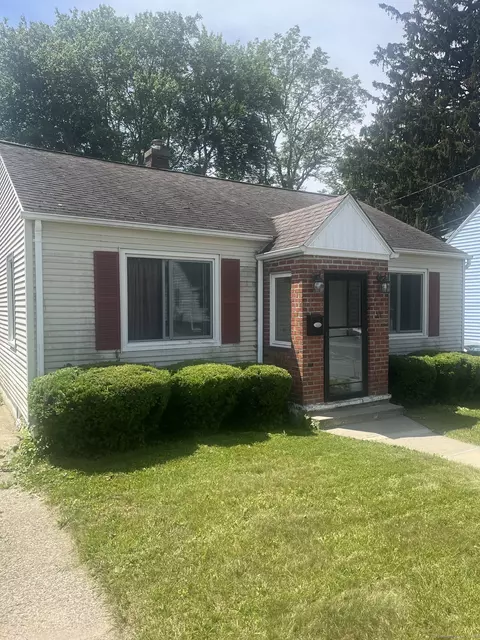 31 Byrneside Ave, Waterbury, CT 06704