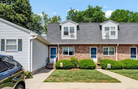 122 Milford Street Ext #B4, Plainville, CT 06062