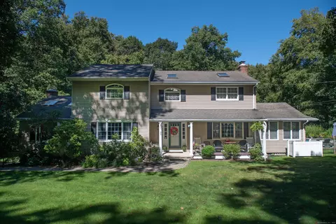 172 Mimosa Cir, Ridgefield, CT 06877