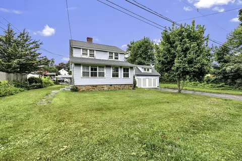 2 Scofield Pl, Norwalk, CT 06855