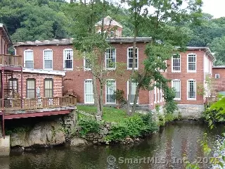 150 Yantic St #235, Norwich, CT 06360