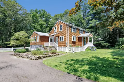 39 Clover Dr, Wilton, CT 06897