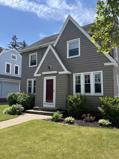 60 Ardmore St, Hamden, CT 06517