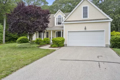 33 Regatta Dr #33, Niantic, CT 06357