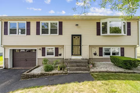 83 Julia Ter, Middletown, CT 06457
