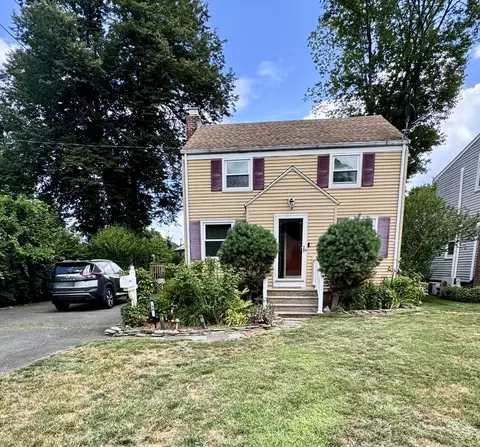 34 Federal St, West Hartford, CT 06110