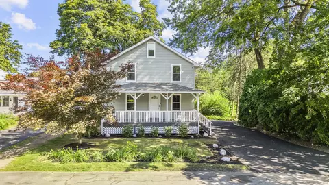 36 Greenfield St, Windsor, CT 06095