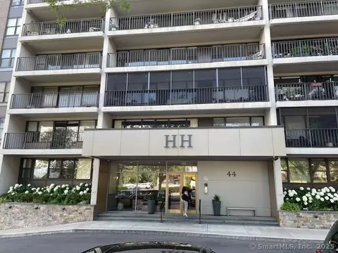 44 Strawberry Hill Ave #6A, Stamford, CT 06902