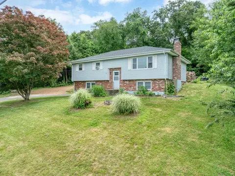 36 Rene Dr, Oakdale, CT 06370
