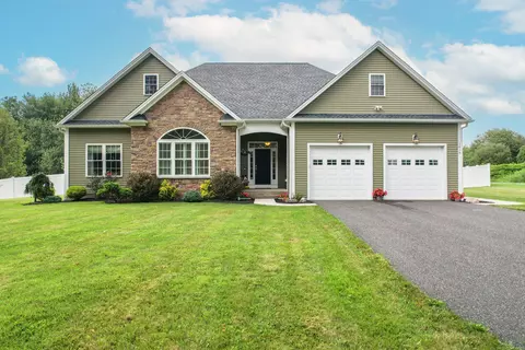 1414 Guernseytown Rd, Watertown, CT 06795