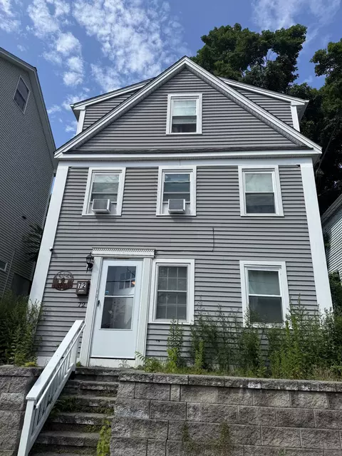 72 School St, Norwich, CT 06360