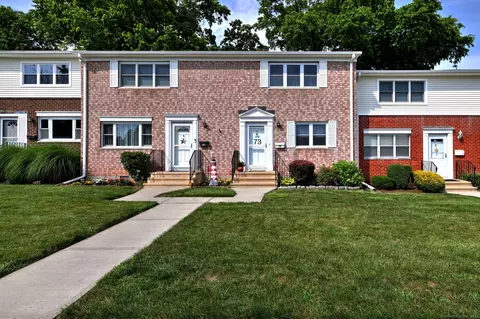 73 Shea Ave #73, Milford, CT 06460
