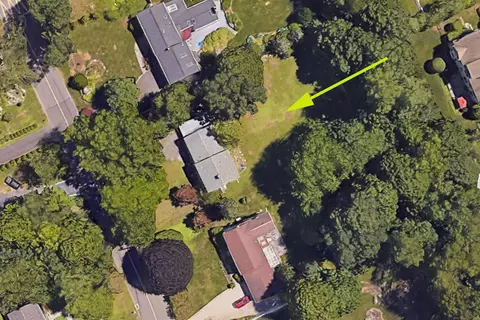 46 Park Ln, Westport, CT 06880