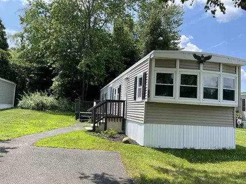 65 Nancy Ln, Naugatuck, CT 06770