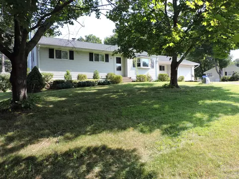 70 Robert Dr, South Windsor, CT 06074