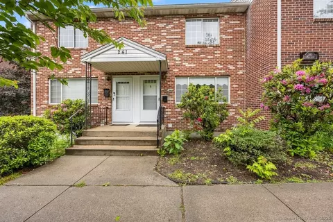 241 Judith Ln #2, Waterbury, CT 06704