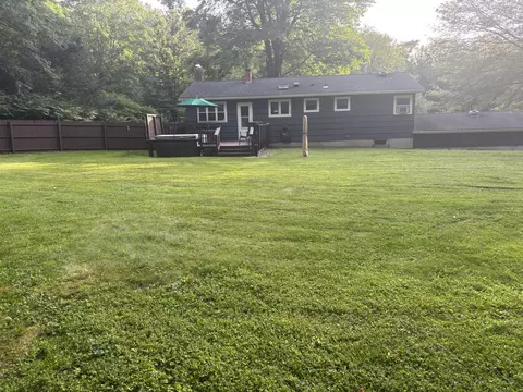 97 Flint Ridge Rd, Monroe, CT 06468