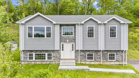 141 Joshua Town Rd, Waterbury, CT 06708