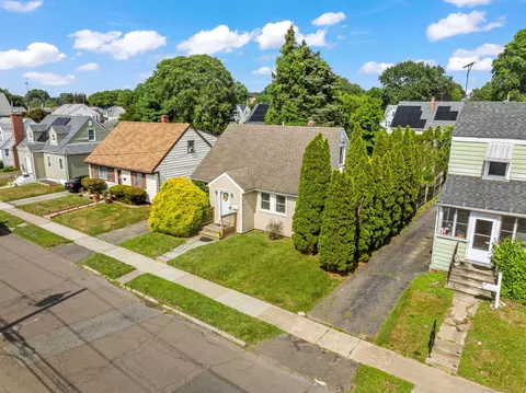 138 Franklin Ave, Stratford, CT 06614