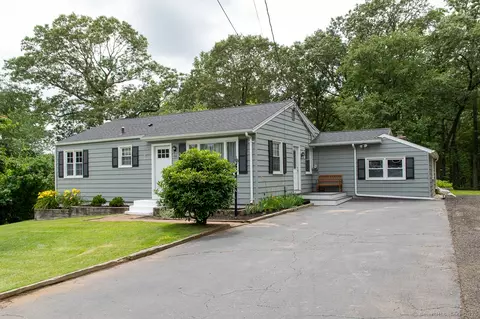 24 Dogwood Ln, Shelton, CT 06484
