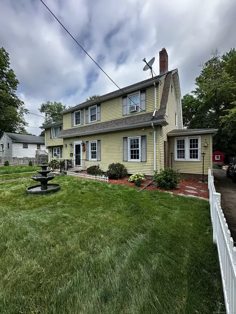 54 Carmel St, Hamden, CT 06518