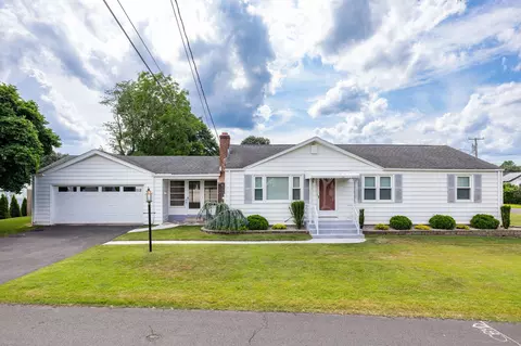 51 Euston St, New Britain, CT 06053