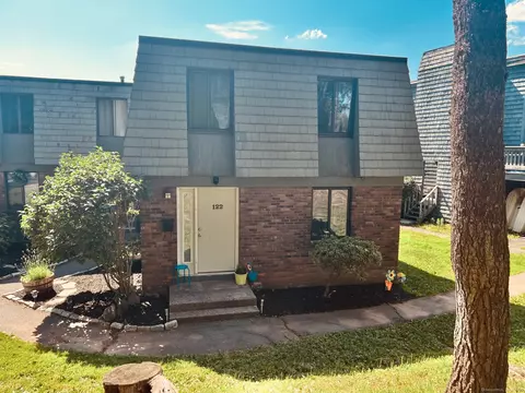 122 Trolley Crossing Ln #122, Middletown, CT 06457