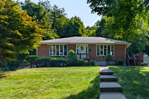65 Crissey Ln, Southington, CT 06489