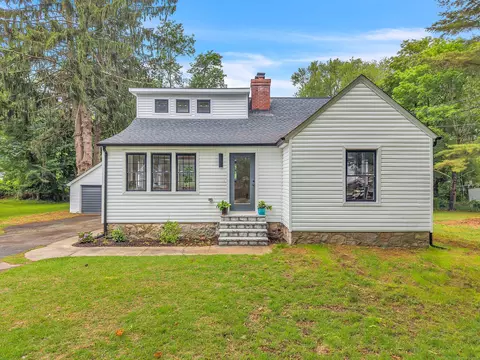 153 Hewitt Rd, Stonington, CT 06378
