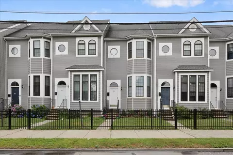 839 Park Ave #839, Bridgeport, CT 06604