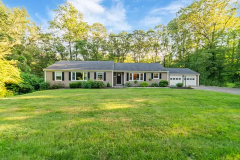 151 Dorman Rd, Oxford, CT 06478