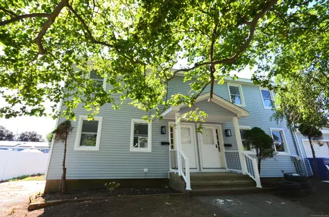 335 Wiklund Ave, Stratford, CT 06614