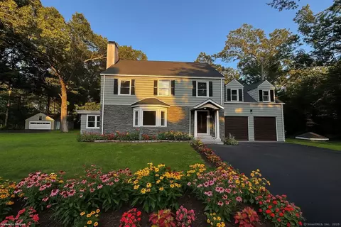 2125 Shepard Ave, Hamden, CT 06518