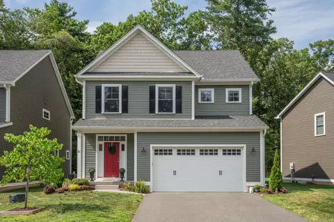 21 Hendricks Ln, Simsbury, CT 06070