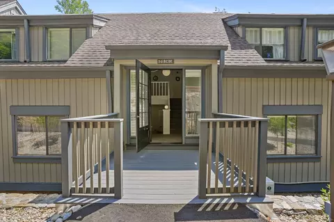 241 Heritage Vlg #C, Southbury, CT 06488